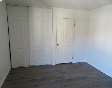 1731 Ellis St. - Photo Thumbnail 6