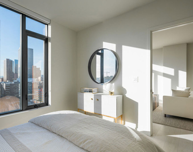 801 S Olive Street - Photo Thumbnail 36