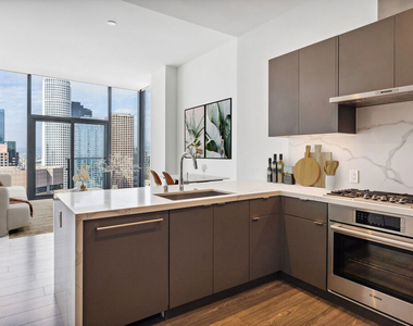 801 S Olive Street - Photo Thumbnail 4