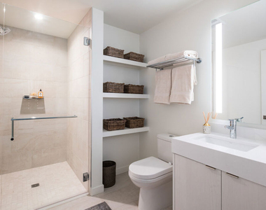 801 S Olive Street - Photo Thumbnail 38
