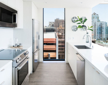 801 S Olive Street - Photo Thumbnail 32