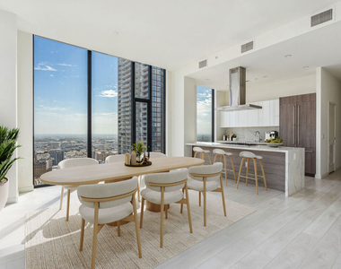 801 S Olive Street - Photo Thumbnail 8