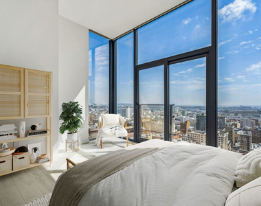 801 S Olive Street - Photo Thumbnail 10