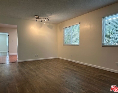 36 Brooks Avenue - Photo Thumbnail 6