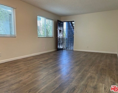 36 Brooks Avenue - Photo Thumbnail 7