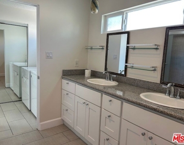 36 Brooks Avenue - Photo Thumbnail 28