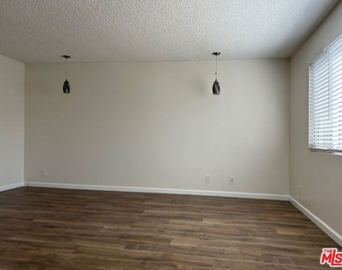 36 Brooks Avenue - Photo Thumbnail 21