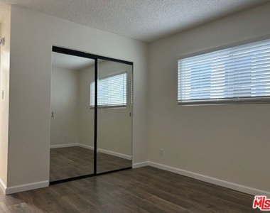 36 Brooks Avenue - Photo Thumbnail 15