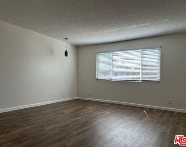 36 Brooks Avenue - Photo Thumbnail 20