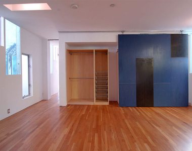 116 Pacific Avenue - Photo Thumbnail 3