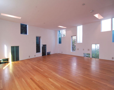 116 Pacific Avenue - Photo Thumbnail 1