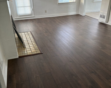 1052 W 60th Place - Photo Thumbnail 10