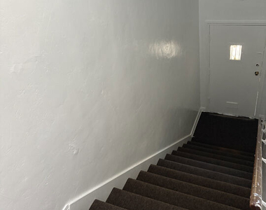 1052 W 60th Place - Photo Thumbnail 11
