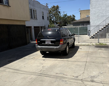 1052 W 60th Place - Photo Thumbnail 7