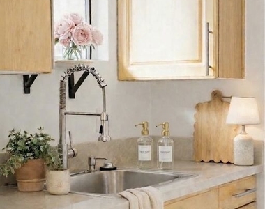4255 W 5th Street - Photo Thumbnail 4