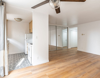 4255 W 5th Street - Photo Thumbnail 10