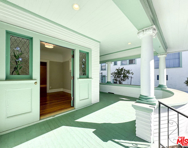 922 W Kensington Road - Photo Thumbnail 3