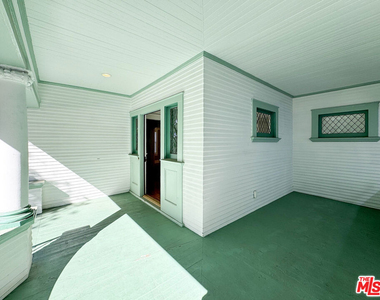 922 W Kensington Road - Photo Thumbnail 32