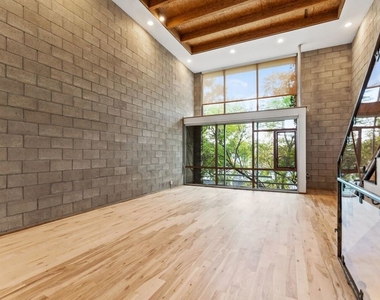 6615 Melrose Avenue - Photo Thumbnail 23