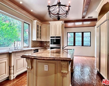 9530 Hidden Valley Road - Photo Thumbnail 8