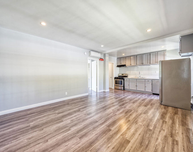 1112 Ocean Park Boulevard - Photo Thumbnail 6