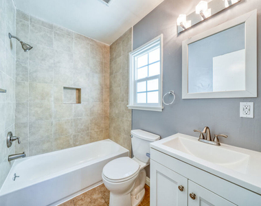 1112 Ocean Park Boulevard - Photo Thumbnail 12