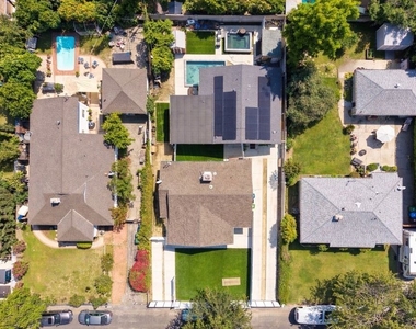 13842 Hamlin Street - Photo Thumbnail 25