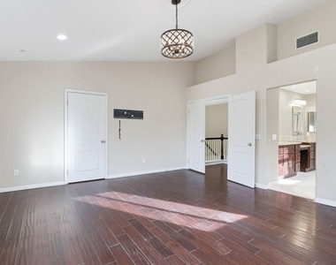 5187 Knollwood Way - Photo Thumbnail 31