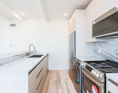 7273 Birdview Avenue - Photo Thumbnail 3