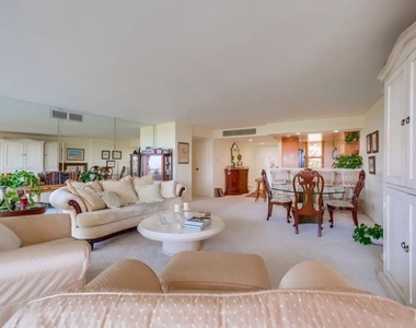 4337 Marina City - Photo Thumbnail 10