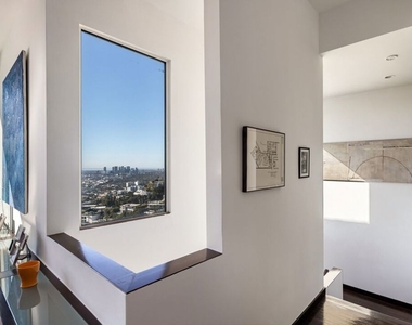 8580 Hillside Avenue - Photo Thumbnail 7