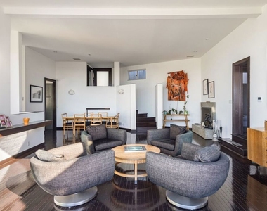 8580 Hillside Avenue - Photo Thumbnail 4