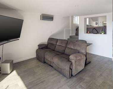 8580 Hillside Avenue - Photo Thumbnail 15