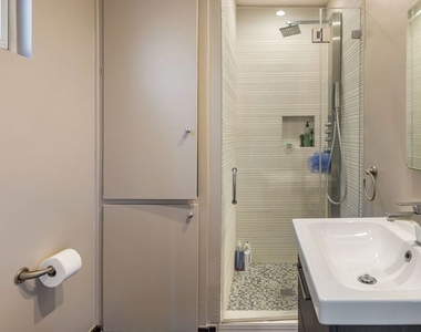 8580 Hillside Avenue - Photo Thumbnail 14