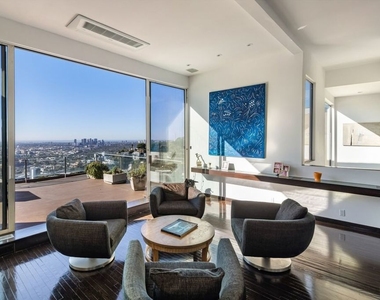 8580 Hillside Avenue - Photo Thumbnail 2