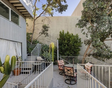 8580 Hillside Avenue - Photo Thumbnail 19