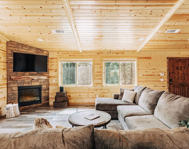 315 Northern Cross Drive - Photo Thumbnail 2