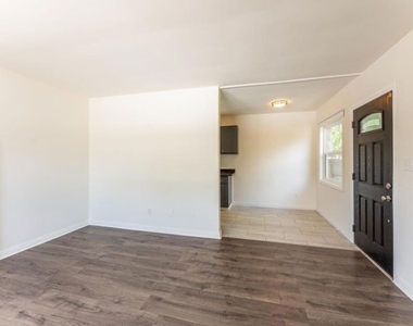 10708 1/2 Moorpark Street - Photo Thumbnail 1