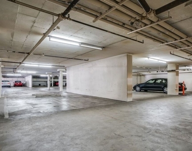 321 S San Vicente Boulevard - Photo Thumbnail 12