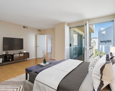 321 S San Vicente Boulevard - Photo Thumbnail 4