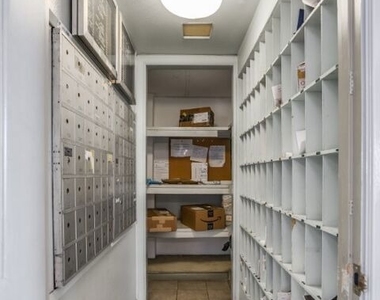 321 S San Vicente Boulevard - Photo Thumbnail 15