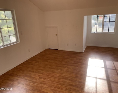 5837 Los Angeles Avenue - Photo Thumbnail 5