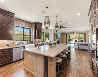 7305 Augusta Drive - Photo Thumbnail 16