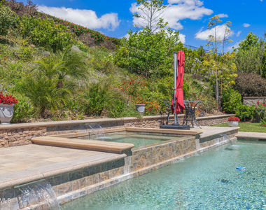7305 Augusta Drive - Photo Thumbnail 47