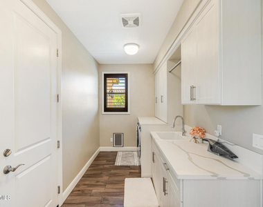 7305 Augusta Drive - Photo Thumbnail 17
