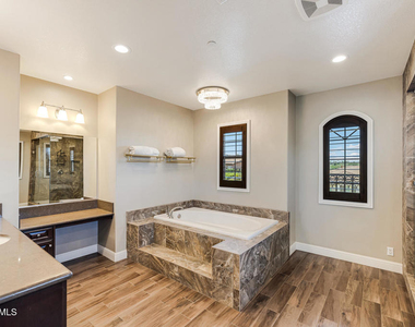 7305 Augusta Drive - Photo Thumbnail 32