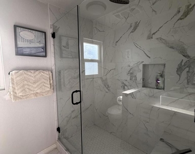9251 Notre Dame Avenue - Photo Thumbnail 15