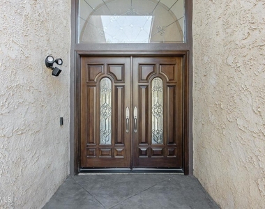 3332 Holloway Street - Photo Thumbnail 12