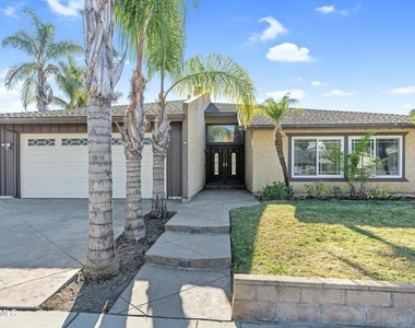 3332 Holloway Street - Photo Thumbnail 11