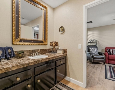 10 Whittier Court - Photo Thumbnail 39